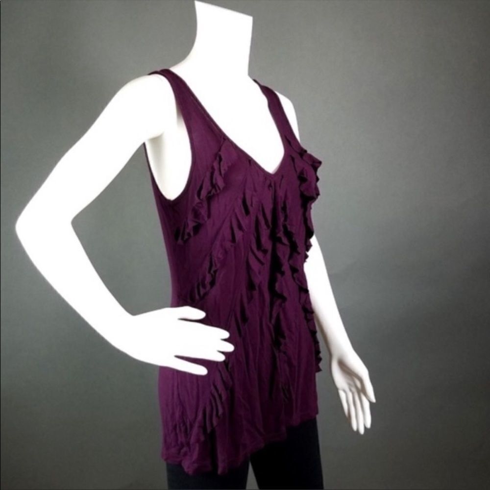 ✨ EXPRESS Magenta Ruffle Tank Top ✨